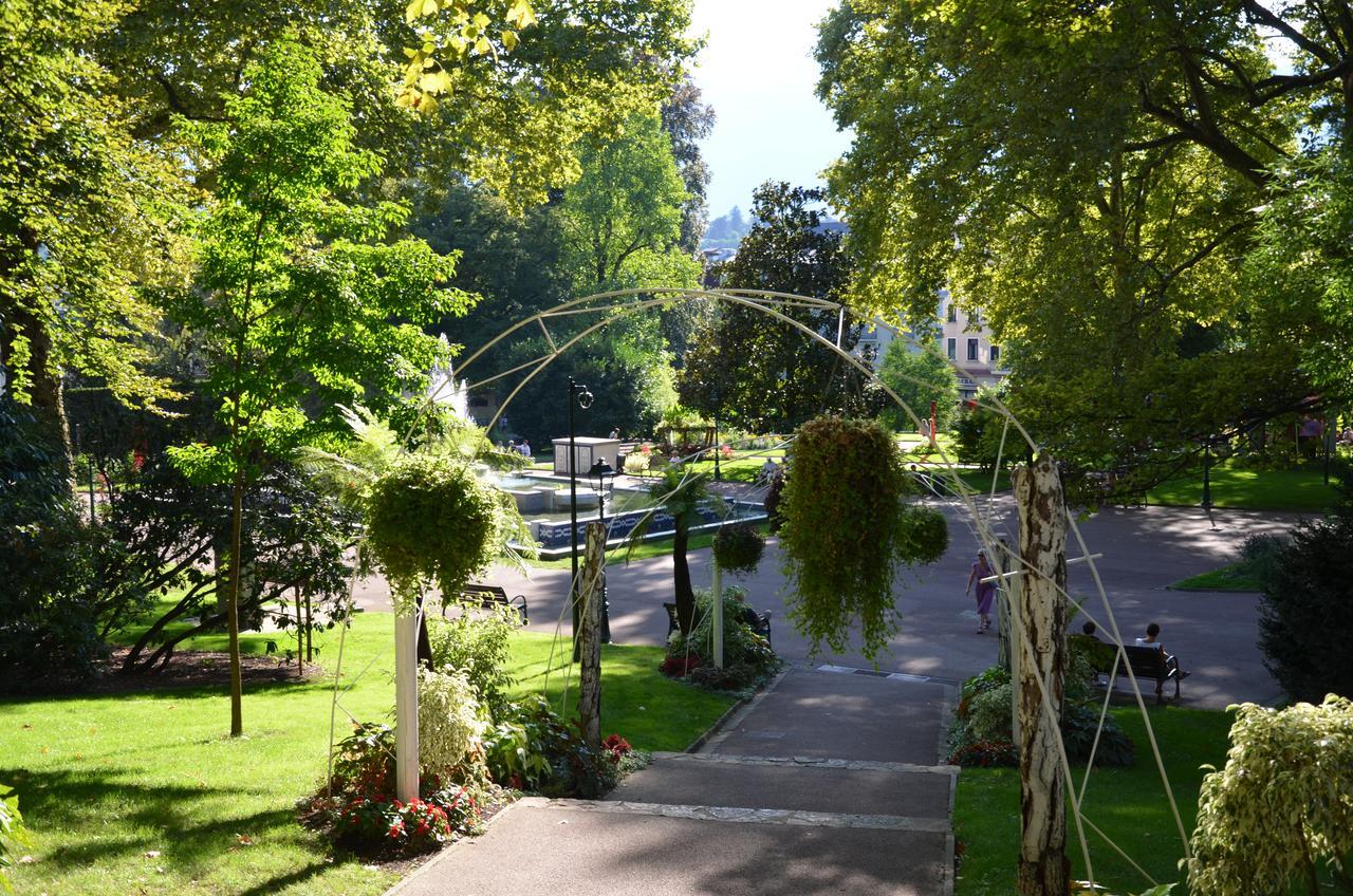 Hotel Des Bains Aix-les-Bains Exterior photo